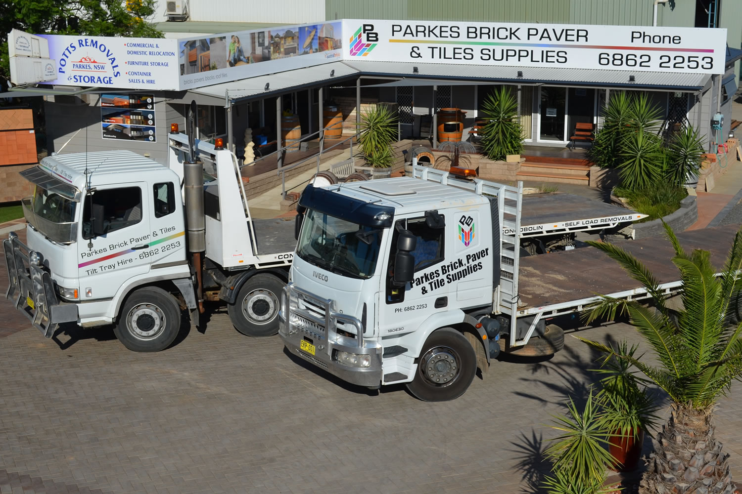 Forklift & Tilt Tray Hire