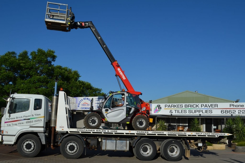 Forklift & Tilt Tray Hire